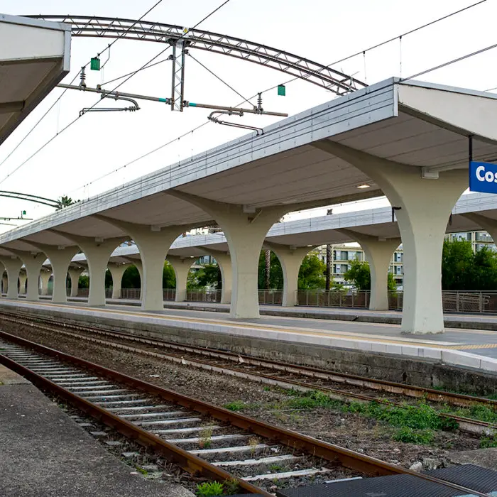 Cosenza, manca il capotreno:\u00A0il convoglio per Paola viene soppresso e i tassisti chiedono…\u00A070 euro\n