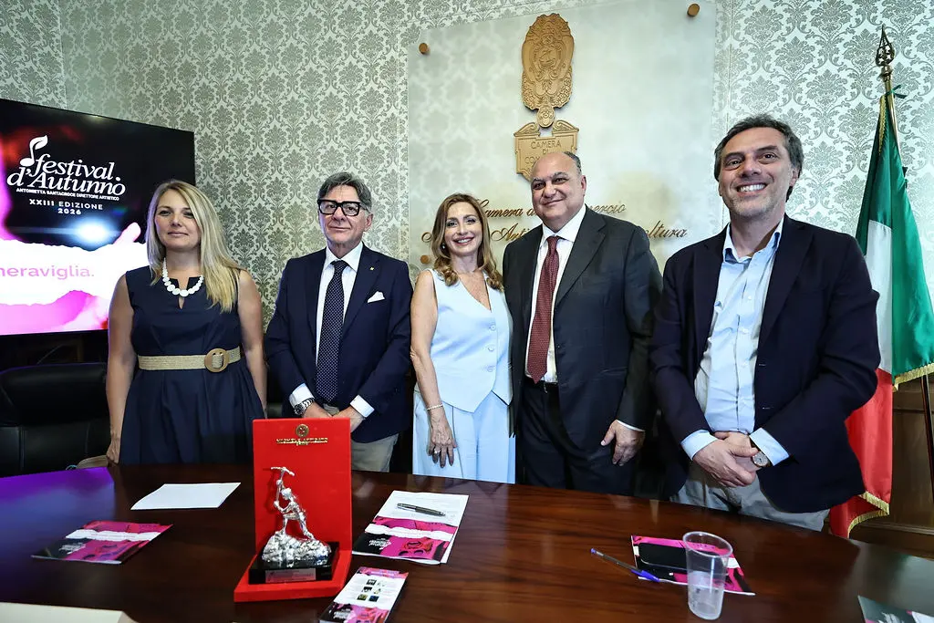 Da Massimo Ranieri a Capossela:\u00A0un mese di grandi eventi\u00A0a Catanzaro con\u00A0la XXIII edizione del Festival d’Autunno\n