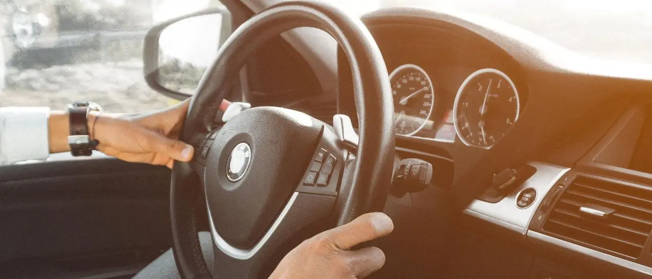 Casa fuori città e lavoro sempre più lontano: gli spostamenti\u00A0divorano oltre 2mila euro all’anno\n