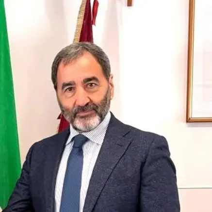 Ex questore di Cosenza indagato, l’Anfp: «Ruolo va tutelato non indebolito da interpretazioni limitanti delle\u00A0funzioni istituzionali»\n