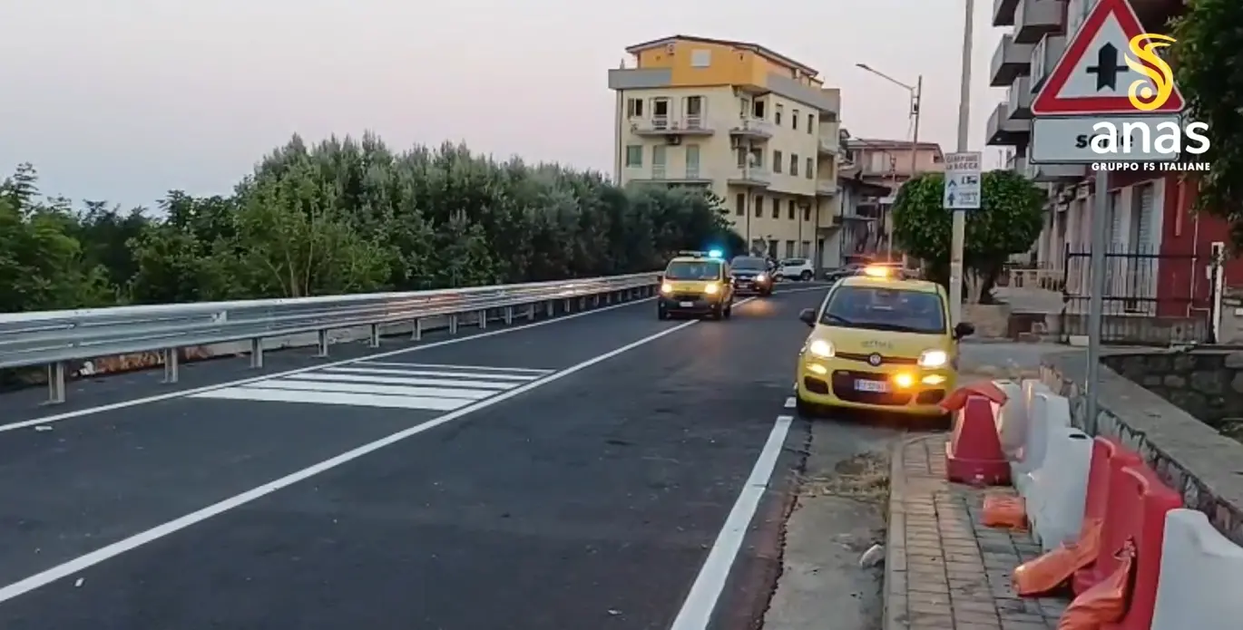 Riapre la statale 106 a Badolato dopo i lavori Anas