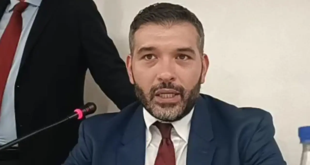 Reggina, il saluto di Virgilio Minniti: «Alcuni ruoli hanno un inizio e una fine, l’appartenenza resta per tutta la vita»\n