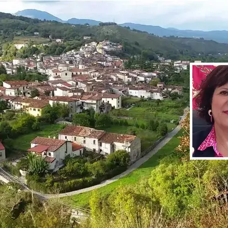 Assalto al bancomat di Laino Borgo, la sindaca Russo: «Da 6 mesi servizi erogati in un container. Ritardi intollerabili»\n