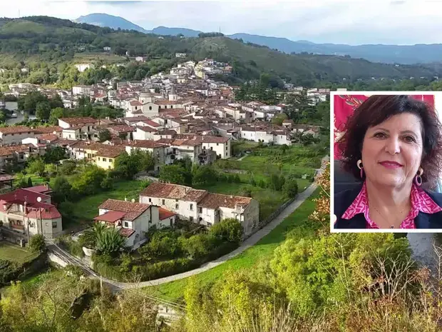Assalto al bancomat di Laino Borgo, la sindaca Russo: «Da 6 mesi servizi erogati in un container. Ritardi intollerabili»