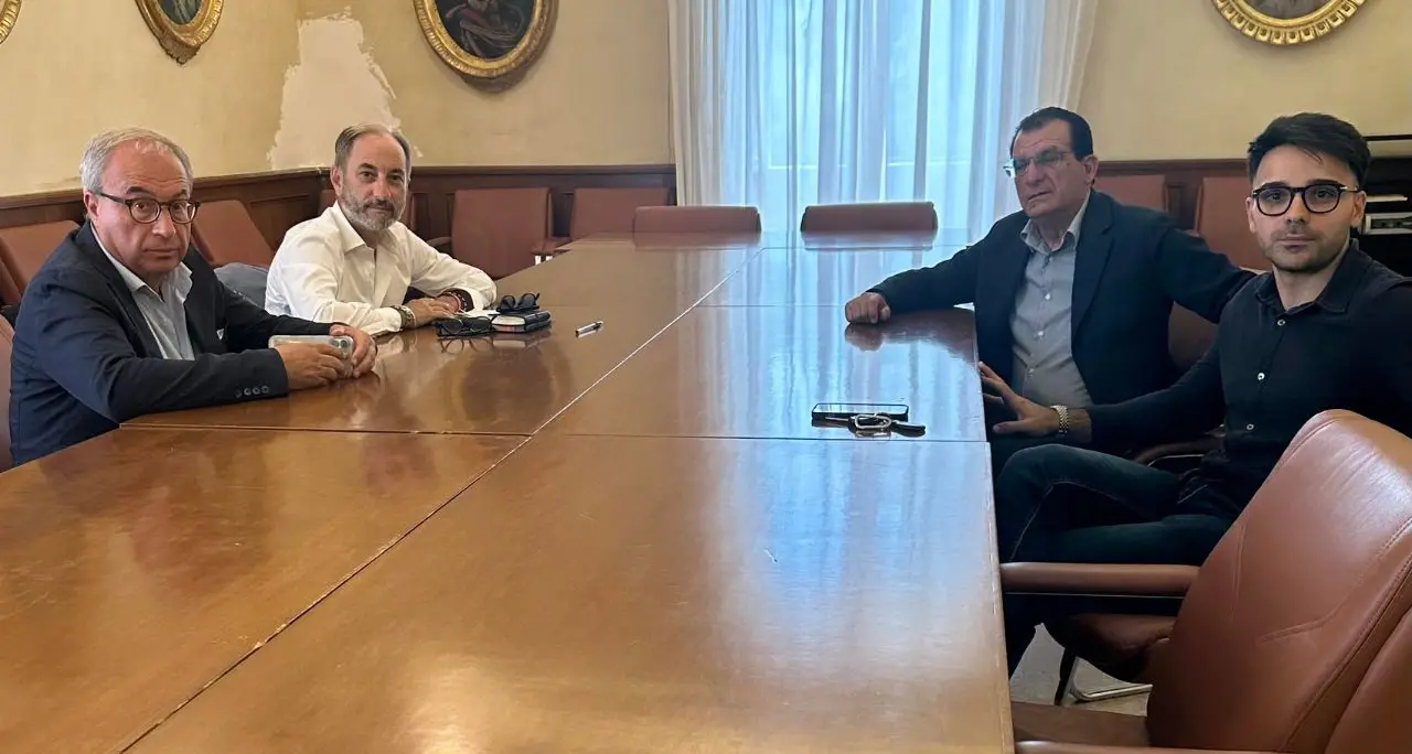 Cosenza, Provincia Democratica avvia una campagna di ascolto con sindaci e amministratori locali\n