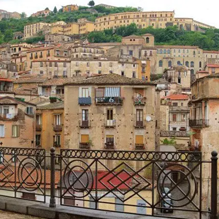 Centro storico di Cosenza, i cahiers de doléances del comitato spontaneo “Piazza Spirito Santo”\n