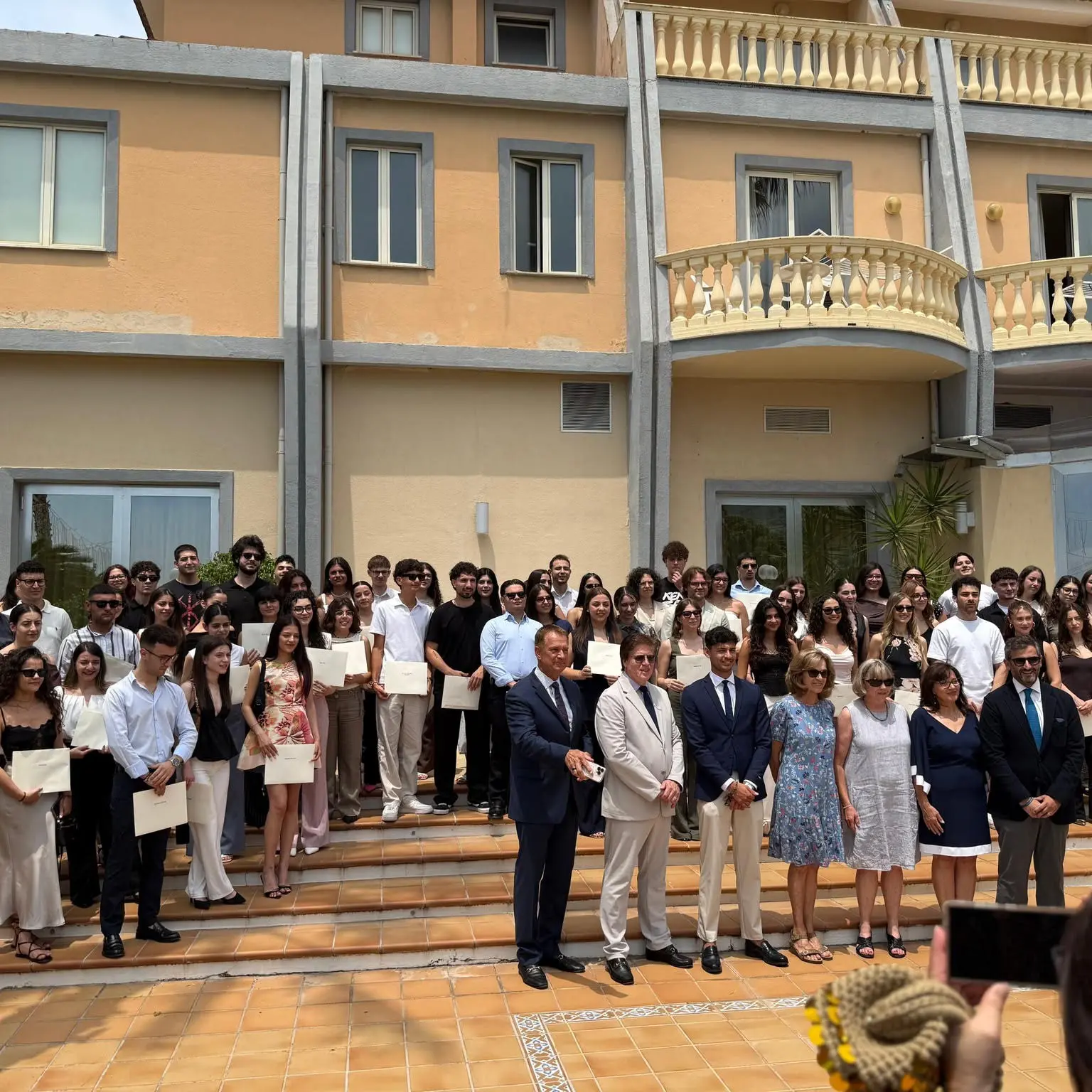 Amantea, la John Mott Foundation premia 105 studenti meritevoli: «Sacrifici finalmente valorizzati»\n