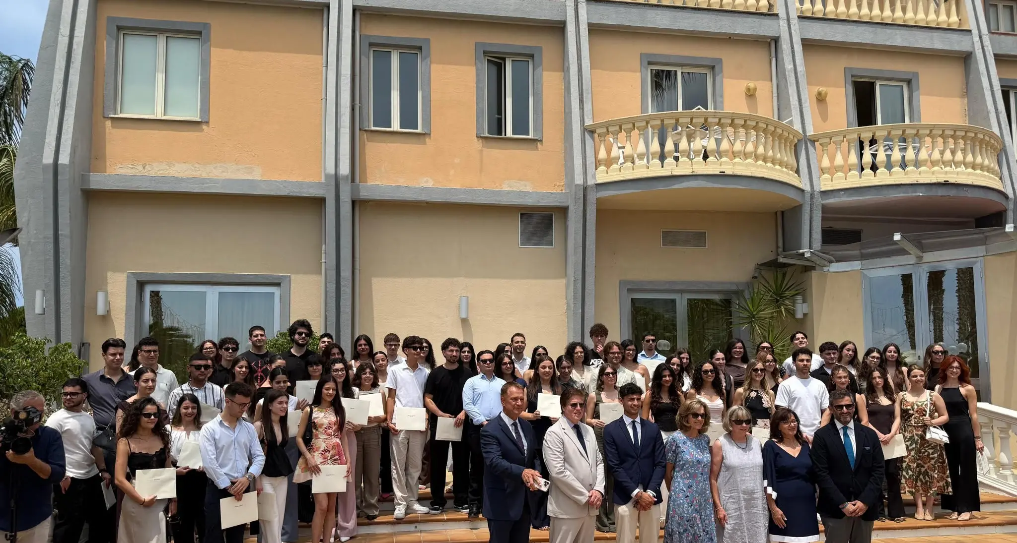 Amantea, la John Mott Foundation premia 105 studenti meritevoli: «Sacrifici finalmente valorizzati»\n