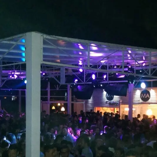 <p>Spari in discoteca, il Questore di Cosenza dispone la chiusura del locale per 15 giorni</p>