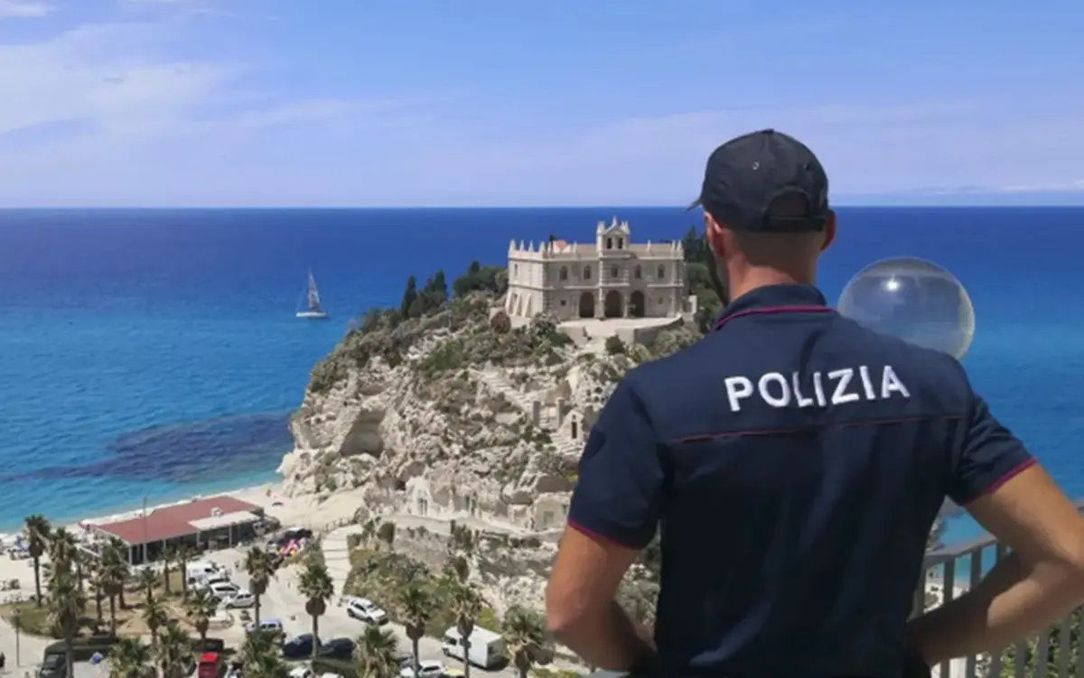 Spaccio di cocaina a Tropea, arrestato\u00A0dalla polizia nei pressi di piazza Vittorio Veneto\n