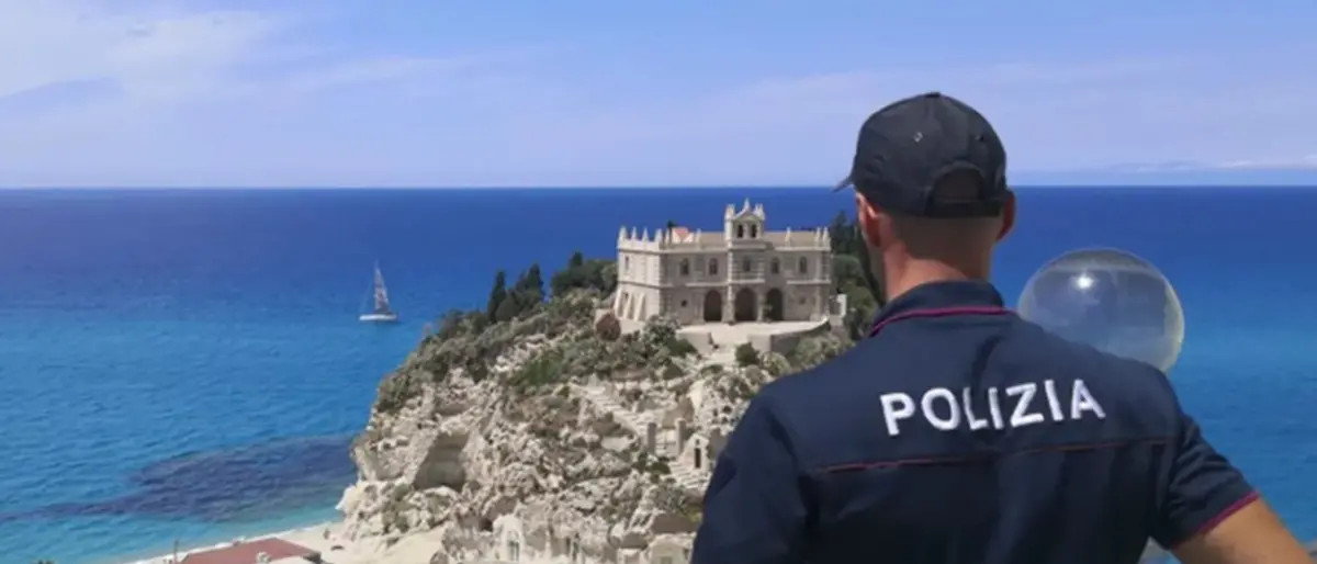 Spaccio di cocaina a Tropea, arrestato\u00A0dalla polizia nei pressi di piazza Vittorio Veneto\n