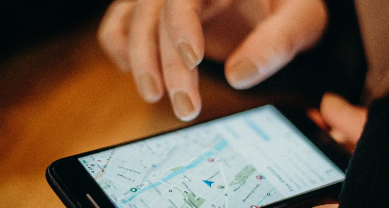 Google rimuove una recensione senza motivazione: accolto il ricorso di calabrese, dovrà tornare online