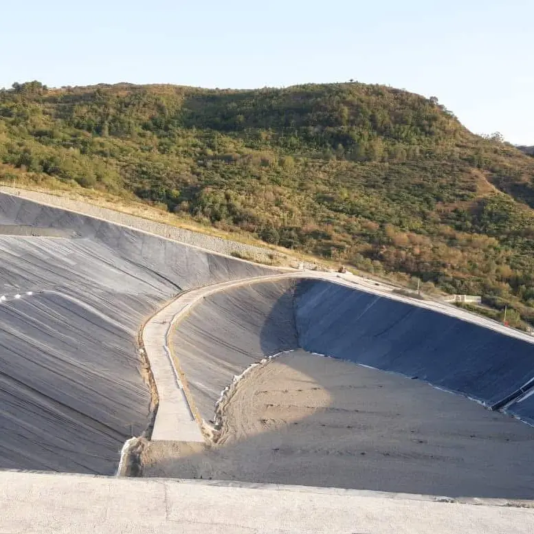 Discarica di Scala Coeli, stop alla riapertura: la Regione conferma il diniego e avvia l’iter per revocare l’autorizzazione ambientale\n