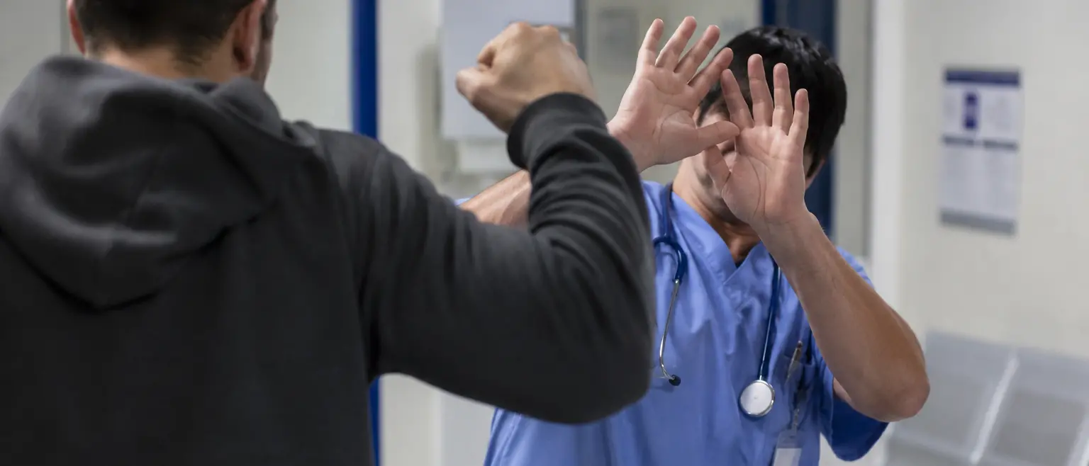 Vibo, due giorni di confronto sulla violenza contro gli operatori sanitari: al via il congresso “Comunicare in Medicina”\n
