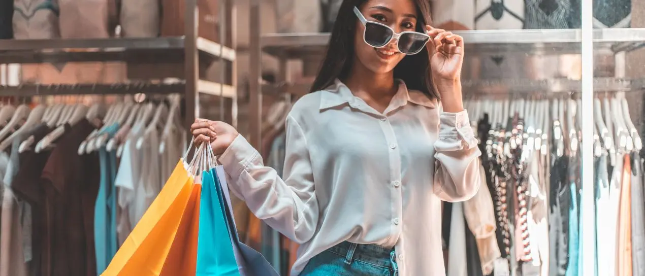 Saldi estivi al via, ma gli sconti sono già iniziati: un italiano su tre ha comprato in anticipo. Boom al Sud\n