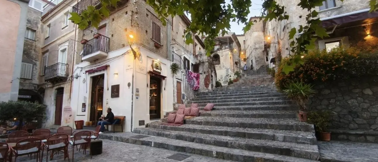 Scalea lancia Scalia Fest: tre giorni tra sapori, musica e cultura nel cuore del borgo antico\n