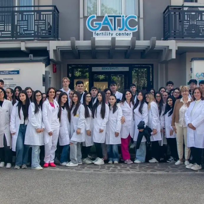 Gioia Tauro, il GATJC Fertility Center festeggia 35 anni: 4.800 famiglie nate da un sogno diventato realtà\n