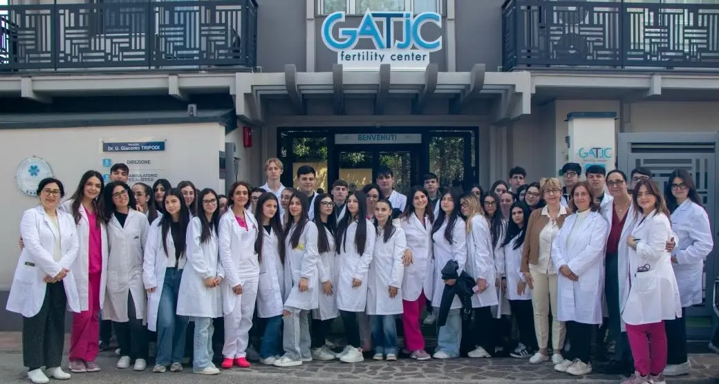 Gioia Tauro, il GATJC Fertility Center festeggia 35 anni: 4.800 famiglie nate da un sogno diventato realtà\n