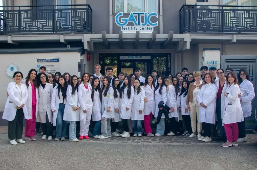 Gioia Tauro, il GATJC Fertility Center festeggia 35 anni: 4.800 famiglie nate da un sogno diventato realtà\n