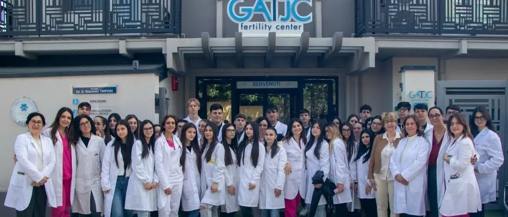 Gioia Tauro, il GATJC Fertility Center festeggia 35 anni: 4.800 famiglie nate da un sogno diventato realtà\n
