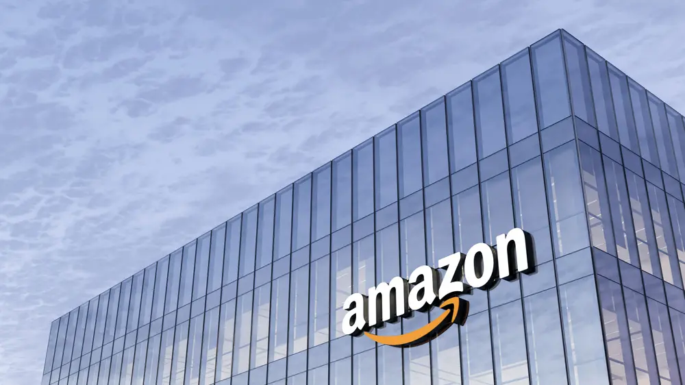 <p>’Ndrangheta, l'assalto (in 5 fasi) del clan Piromalli ad <span style=\"color:hsl(0, 75%, 60%);\">Amazon</span>: le estorsioni e il patto con i colletti bianchi</p>