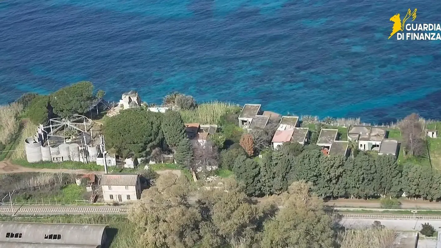 <p>Investimenti inesistenti per ottenere fondi pubblici, sequestrati nel Vibonese beni per <span style=\"color:hsl(0, 75%, 60%);\">8,5 milioni </span>a imprenditore turistico</p>