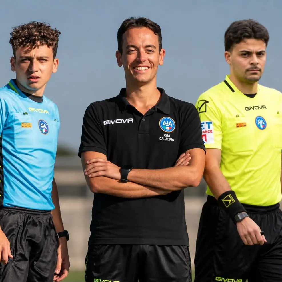 Arbitri, assistenti e osservatori: la Calabria festeggia undici promozioni nei ruoli nazionali dell'Aia\n
