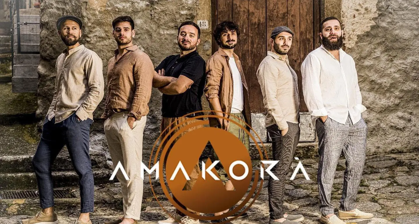Dal 2011 animano feste e sagre in tutta la Calabria, al via il nuovo tour estivo degli Amakorà\n