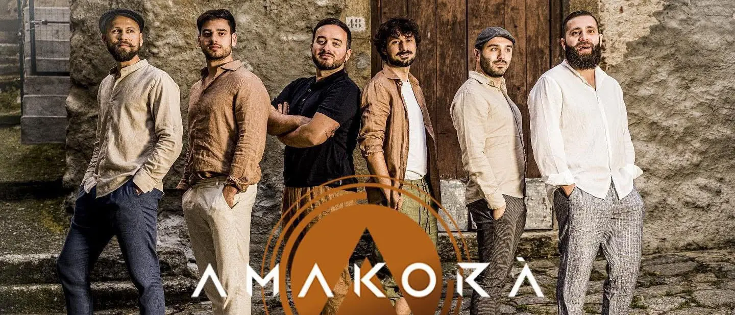 Dal 2011 animano feste e sagre in tutta la Calabria, al via il nuovo tour estivo degli Amakorà\n