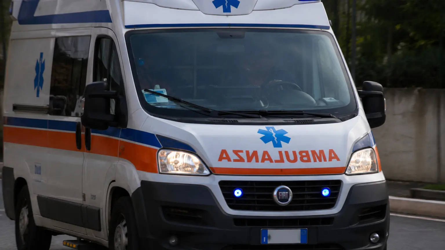 <p>Muore appena arrivato in ospedale: l’ambulanza che l'ha soccorso era senza medico, aperta inchiesta a Catanzaro</p>