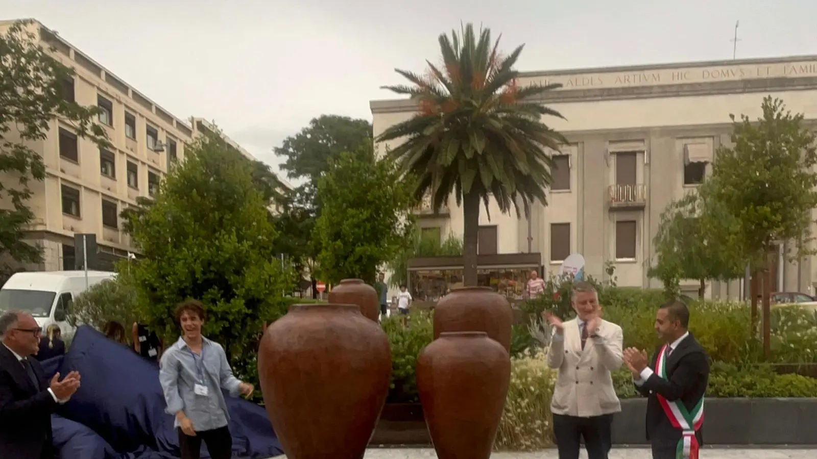 Stretto \"contemporaneo\", il ministro Giuli a Reggio per la Fontana Ferma di Piero Pizzi Cannella\n