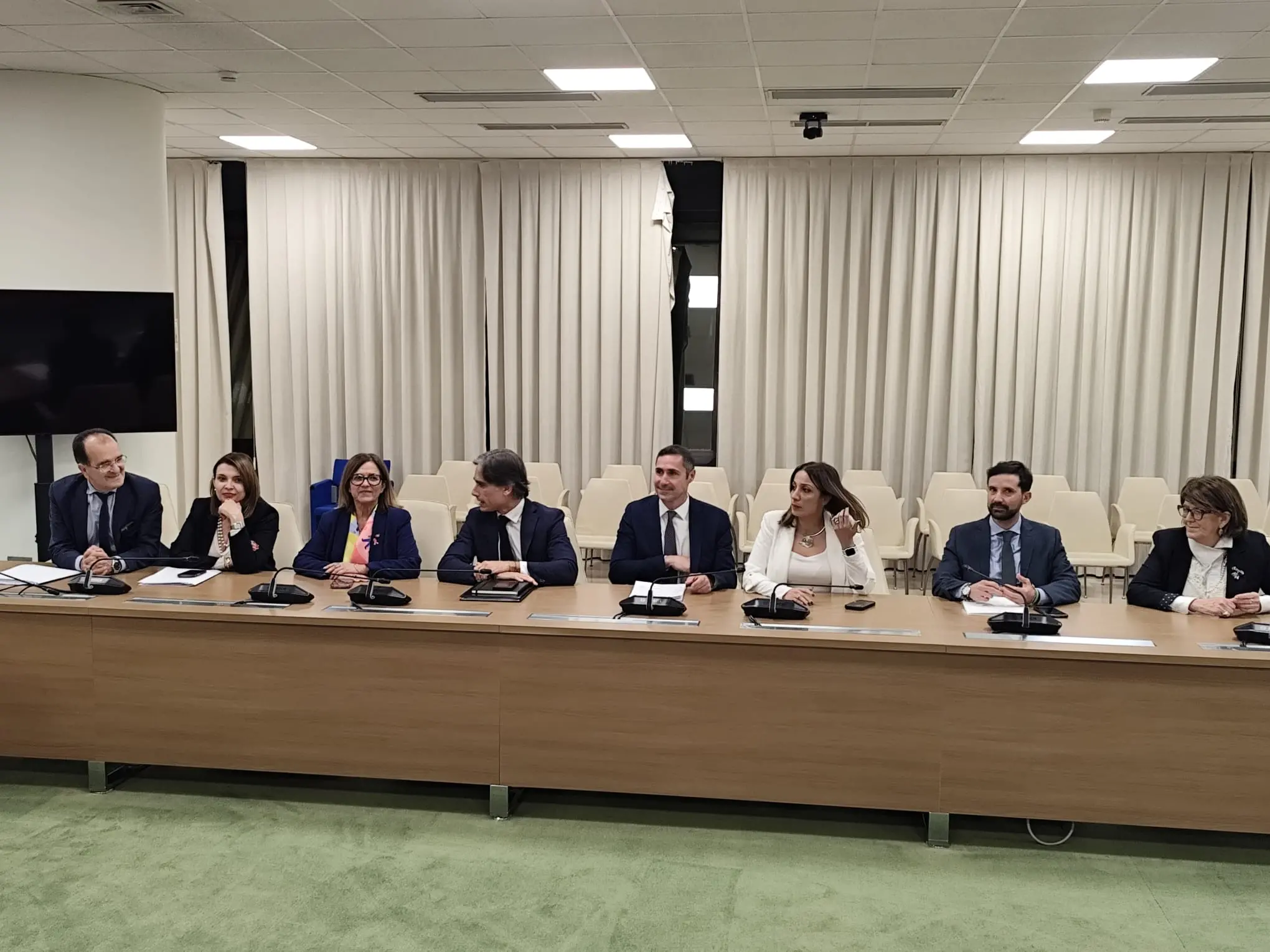 Sottosegretari regionali, accolto il ricorso dell'opposizione: necessario il referendum per la modifica dello Statuto\n