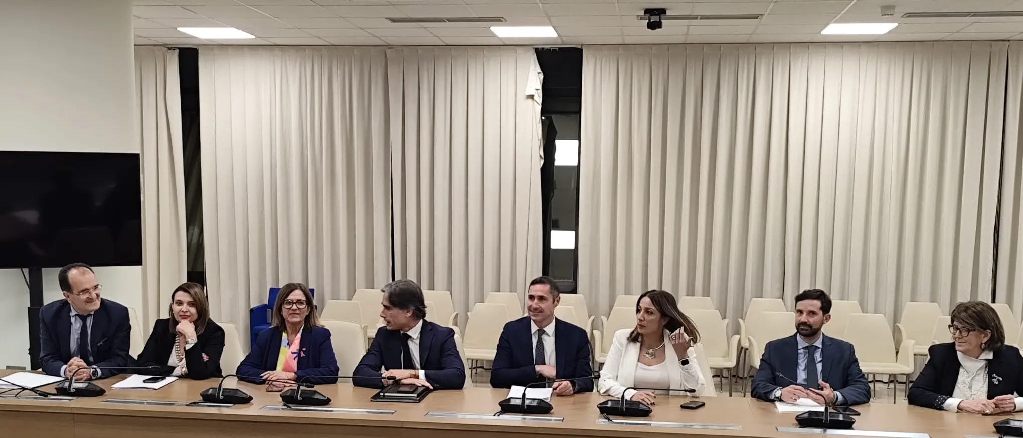 Sottosegretari regionali, accolto il ricorso dell'opposizione: necessario il referendum per la modifica dello Statuto\n