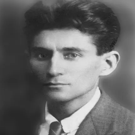 Kafka e il labirinto dell'esistenza: il viaggio senza uscita dell'uomo moderno tra colpa, angoscia e ricerca del senso\n