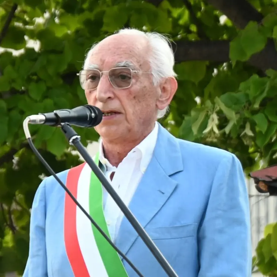 Tragedia sui binari\u00A0a Belvedere Marittimo, il cordoglio del sindaco Cascini: «L'intera comunità è sconvolta»\n