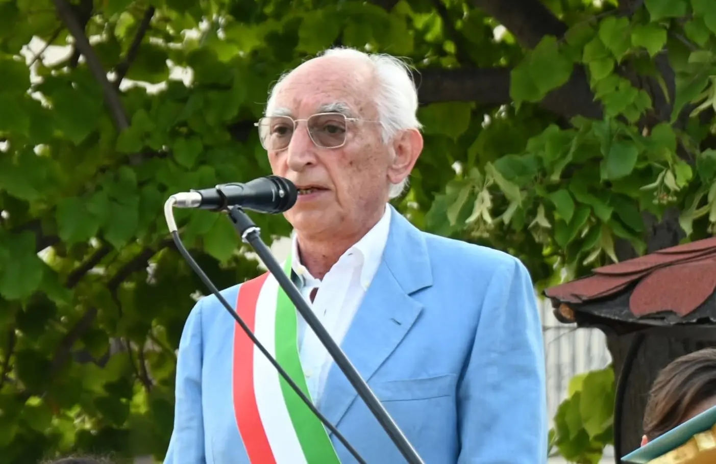 Tragedia sui binari\u00A0a Belvedere Marittimo, il cordoglio del sindaco Cascini: «L'intera comunità è sconvolta»\n