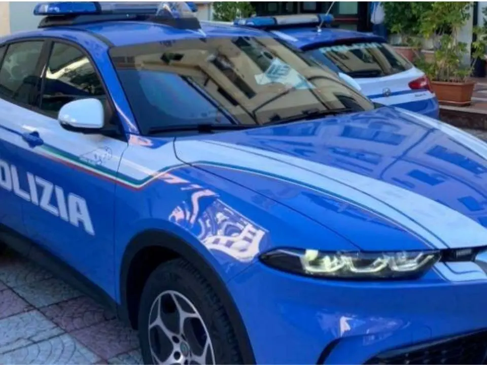 Crotone, nove indagati per tentato omicidio, droga e armi. Scoperta rete di spaccio