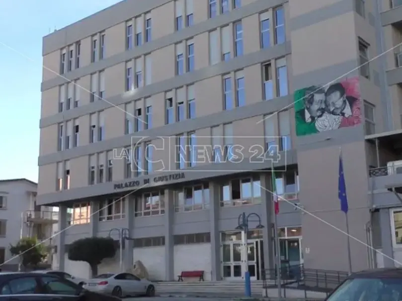 Inchiesta Teorema a Crotone, chiesto il giudizio immediato per 5 indagati – NOMI