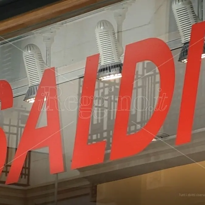 Saldi al via, nel Reggino shopping tra sconti e turismo: attesa una spinta per il commercio\n