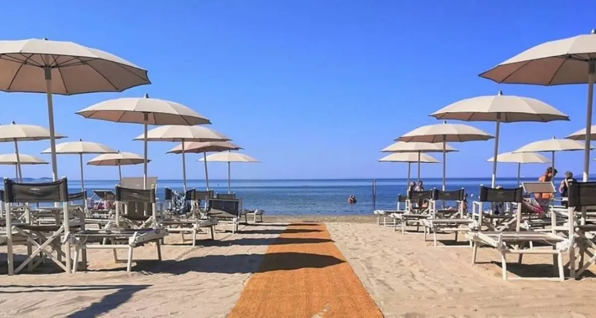 Fino a 25 euro per un ombrellone, dalla Tirrenica alla Jonica\u00A0prezzi tra i più bassi d'Italia nel Reggino\n