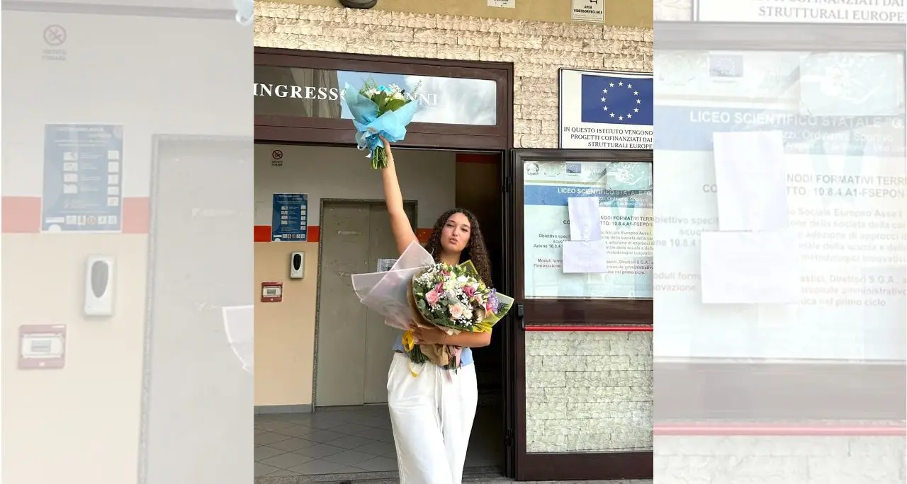 Giusi Galati, il talento vibonese che brucia le tappe: diplomata a soli 16 anni al liceo scientifico “G. Berto”\n