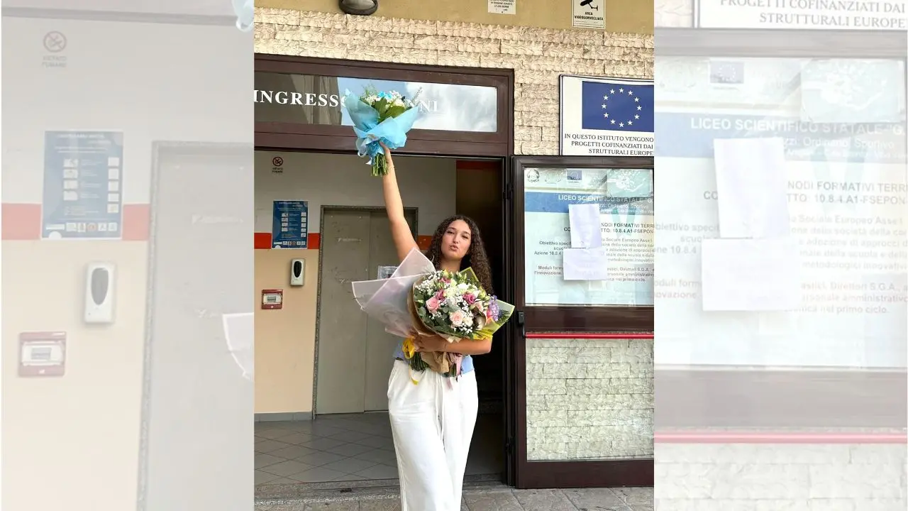 Giusi Galati, il talento vibonese che brucia le tappe: diplomata a soli 16 anni al liceo scientifico “G. Berto”\n