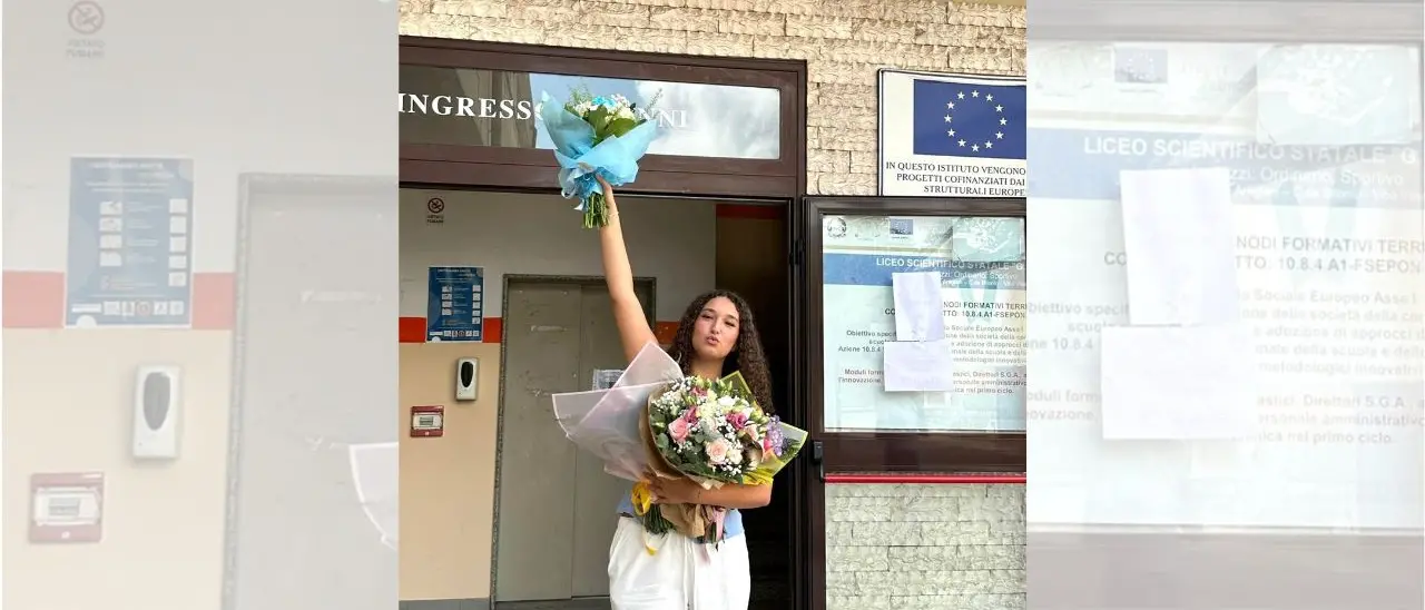 Giusi Galati, il talento vibonese che brucia le tappe: diplomata a soli 16 anni al liceo scientifico “G. Berto”\n