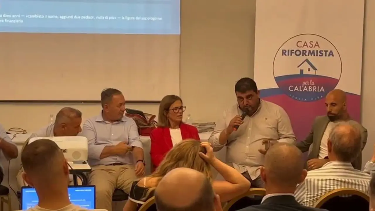 Casa Riformista in grande crescita in Calabria, Renzi:\u00A0«Testimonianza di una politica credibile»\n