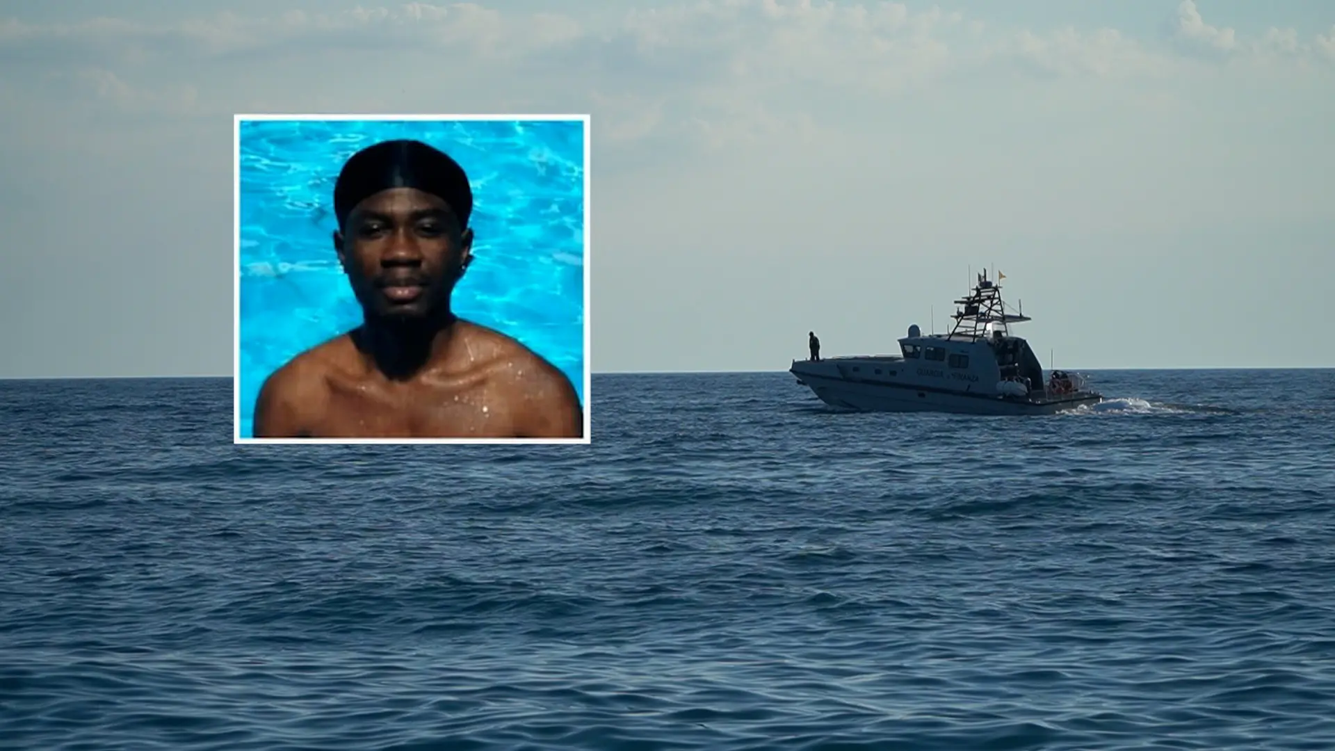 <p>Un'immagine recente di Dimitri e la vedetta della Guardia di Finanza durante le ricerche in mare</p>\\n