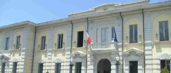 Comune Palmi, gruppo di minoranza:\u00A0«Fondi esauriti per gli eventi estivi? Si ricorra alla\u00A0variazione\u00A0di bilancio»\n