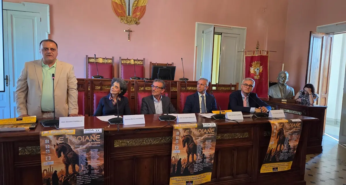 Ritorno al Classico, l’associazione Great Talent porta in scena “Le Troiane” di Euripide a Palmi\n