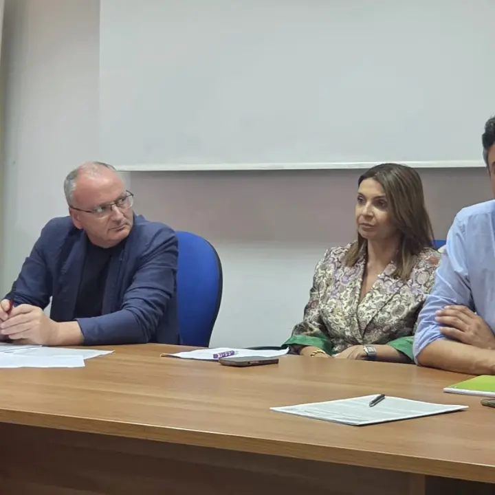 Il Pd di Vibo accoglie la proposta della Cgil per una legge che rilanci la Sanità: «Personale al limite, ingorgo burocratico»\n