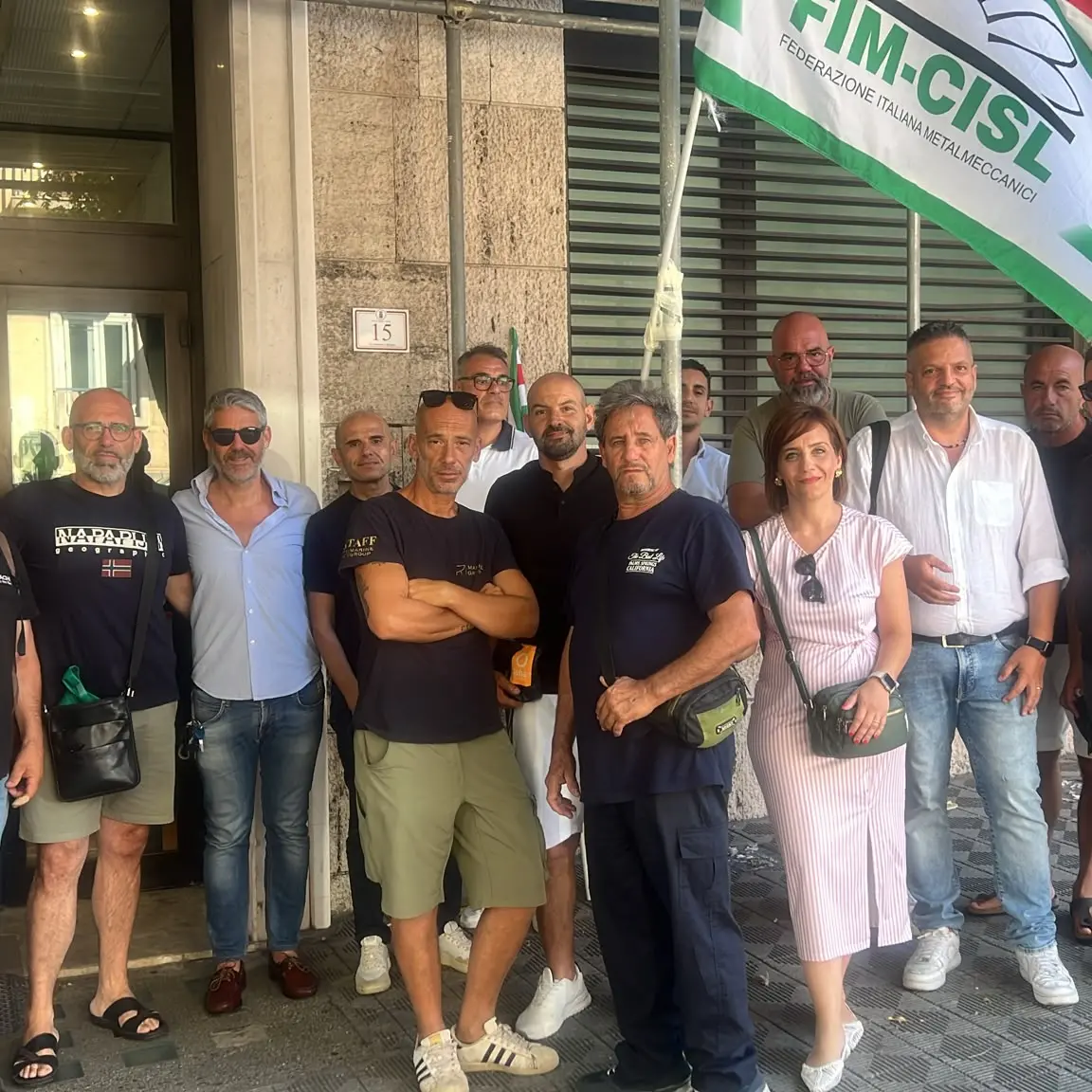 Vertenza R. Marine Group,\u00A0i lavoratori protestano davanti all'INPS:\u00A0si apre uno spiraglio per lo sblocco della cassa integrazione\n