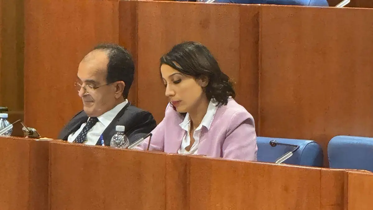 <p>Scutellà in Consiglio regionale</p>\\n